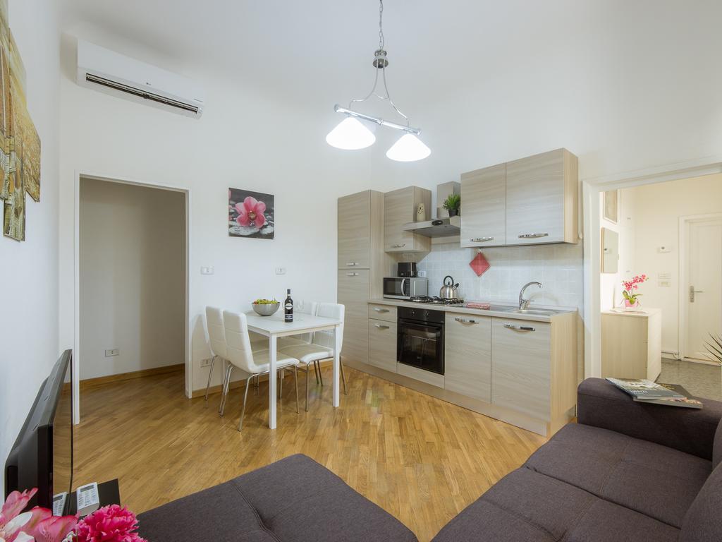 Stylisch Canacci 2 Bedroom Apartment Firenze Bagian luar foto