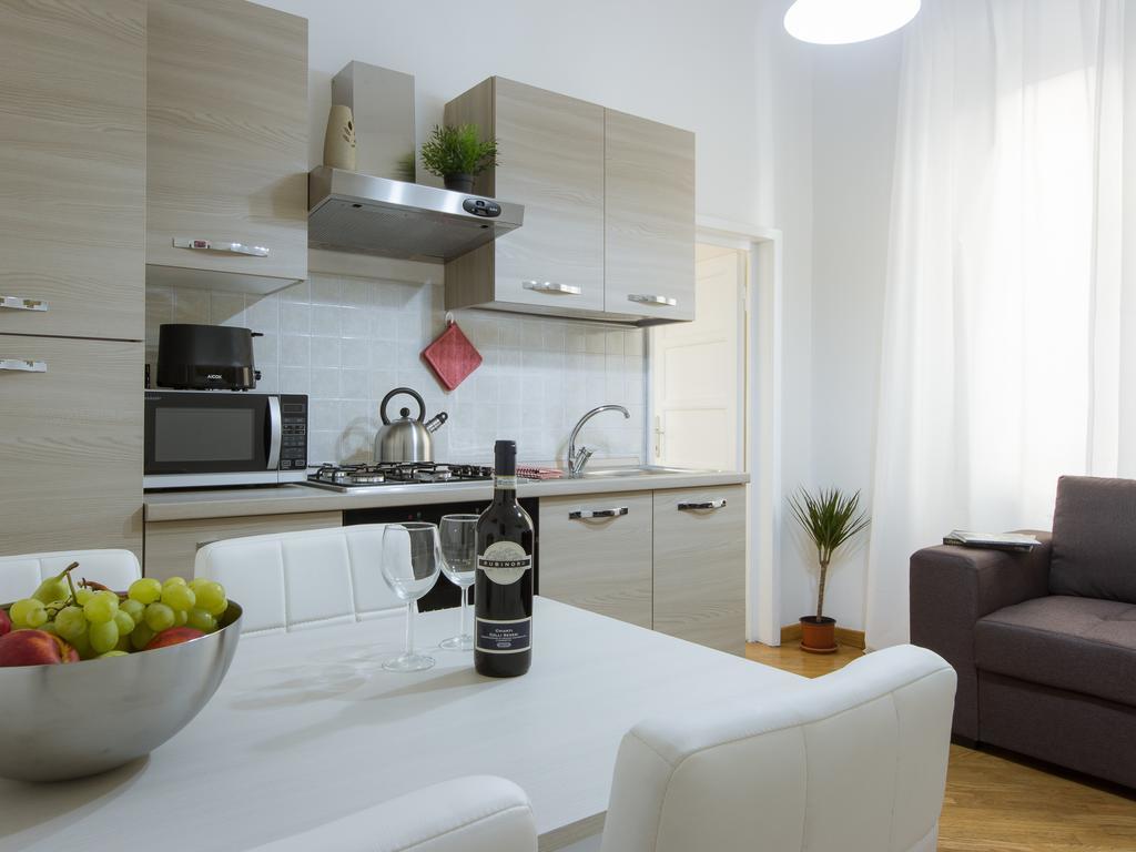 Stylisch Canacci 2 Bedroom Apartment Firenze Bagian luar foto