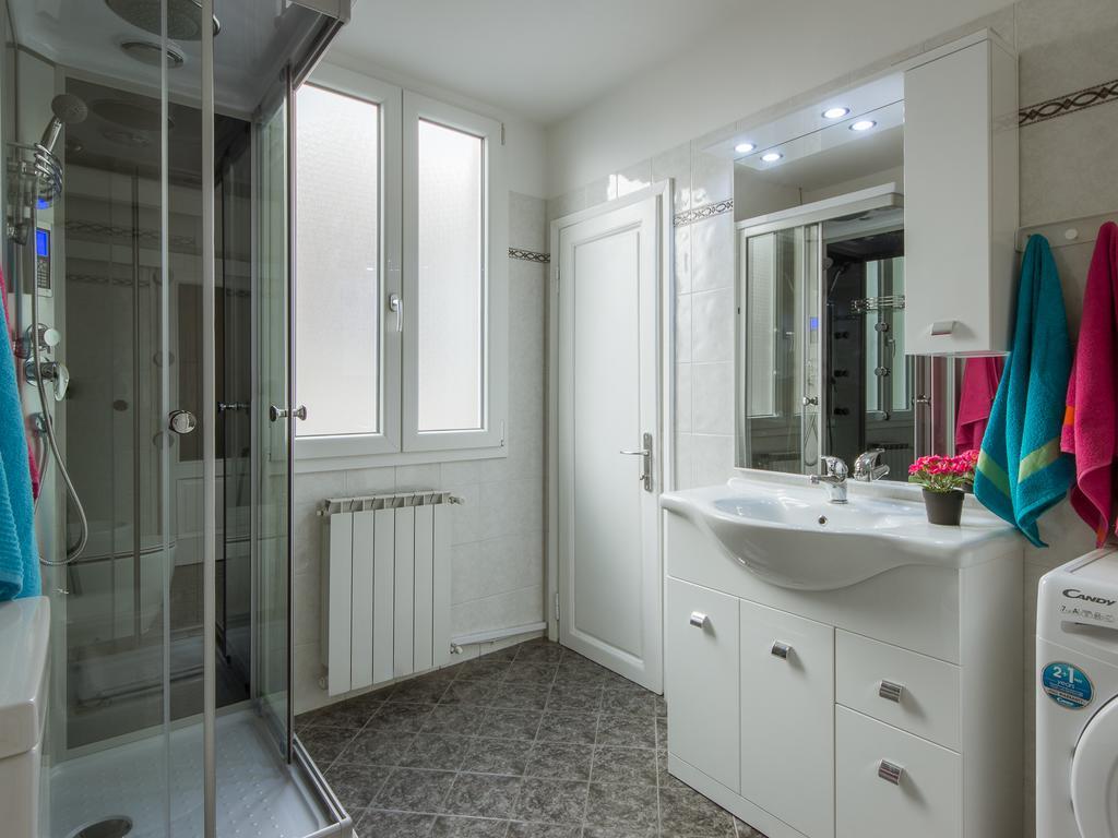 Stylisch Canacci 2 Bedroom Apartment Firenze Bagian luar foto