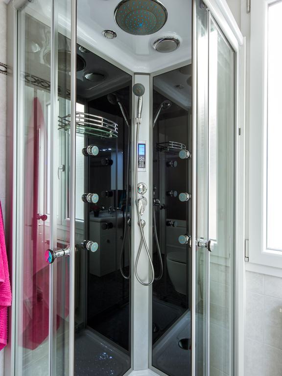 Stylisch Canacci 2 Bedroom Apartment Firenze Bagian luar foto