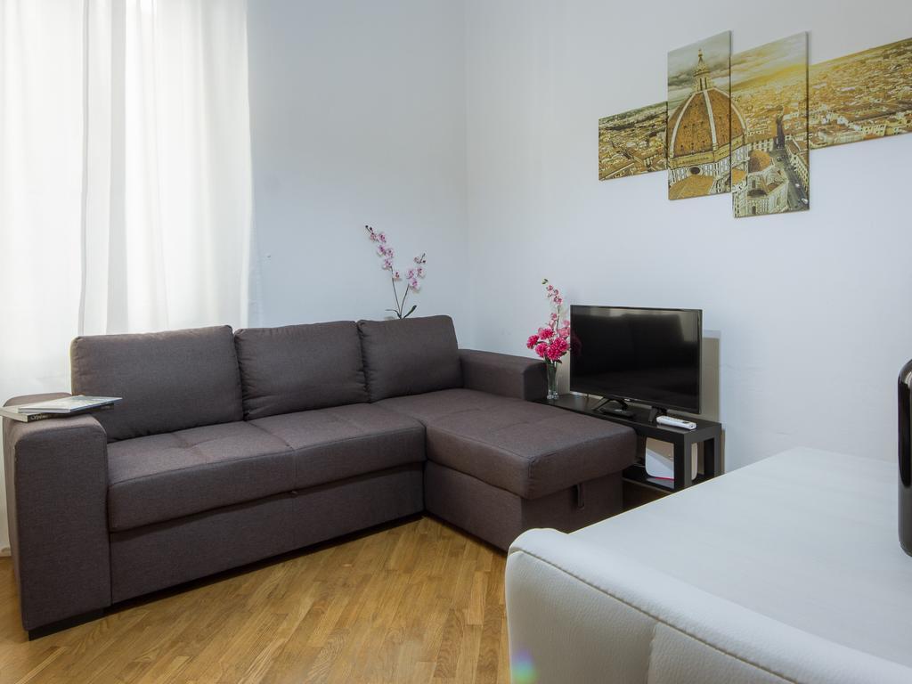 Stylisch Canacci 2 Bedroom Apartment Firenze Bagian luar foto