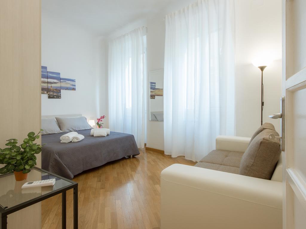 Stylisch Canacci 2 Bedroom Apartment Firenze Bagian luar foto