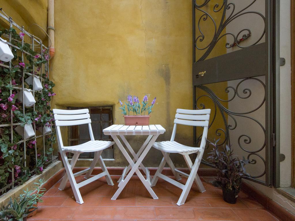 Stylisch Canacci 2 Bedroom Apartment Firenze Bagian luar foto