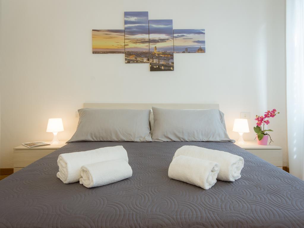 Stylisch Canacci 2 Bedroom Apartment Firenze Bagian luar foto